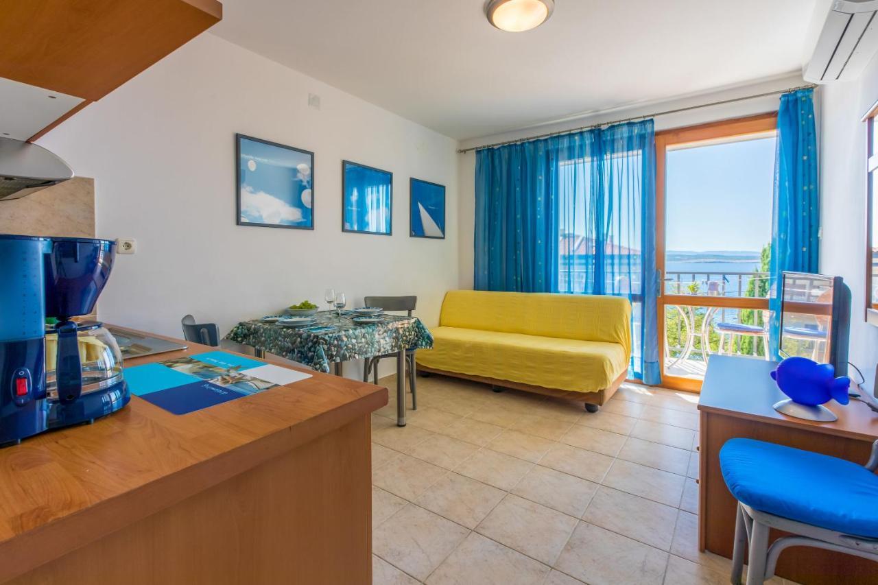 Apartments Loncaric Crikvenica Buitenkant foto