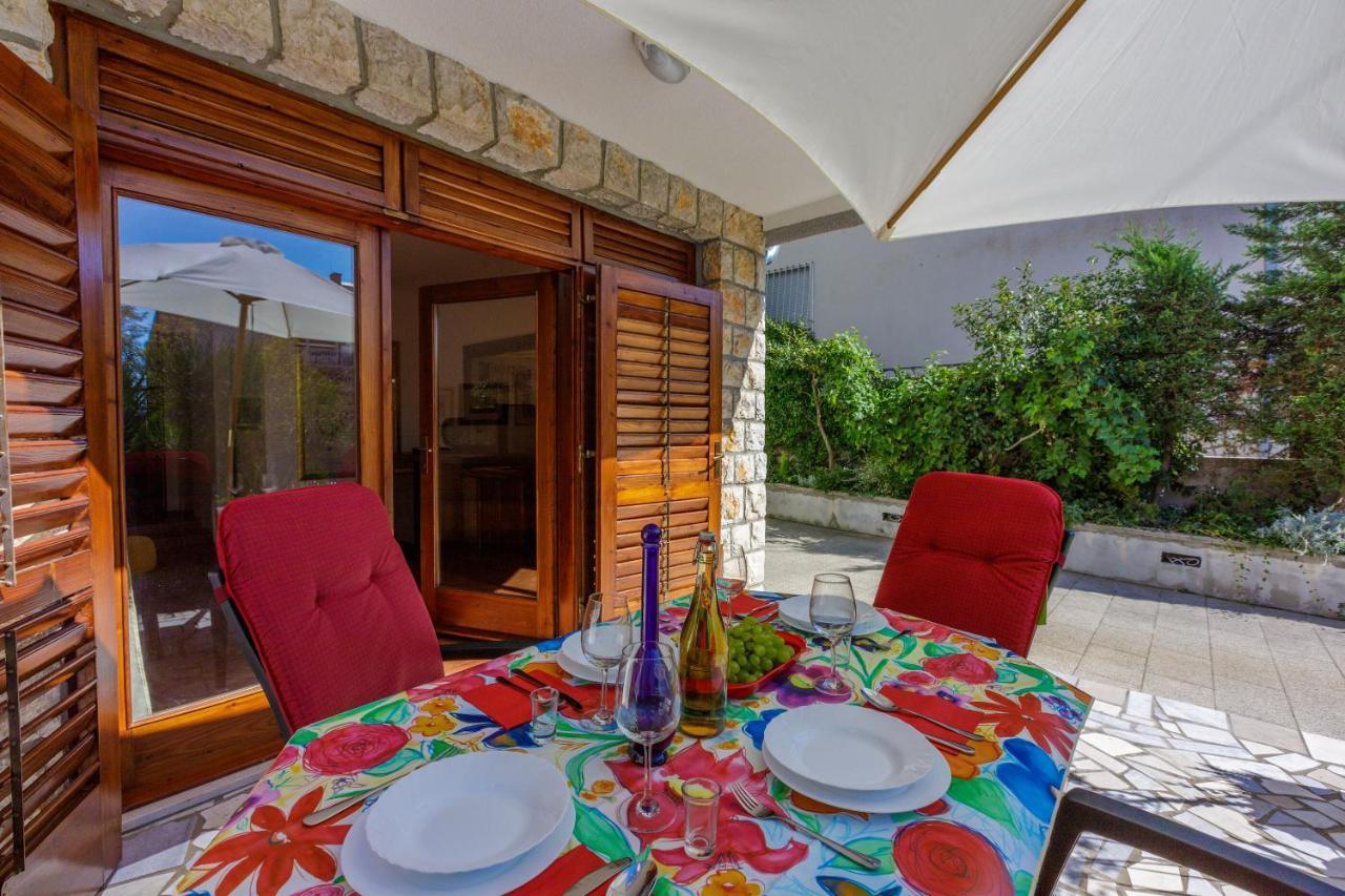 Apartments Loncaric Crikvenica Buitenkant foto