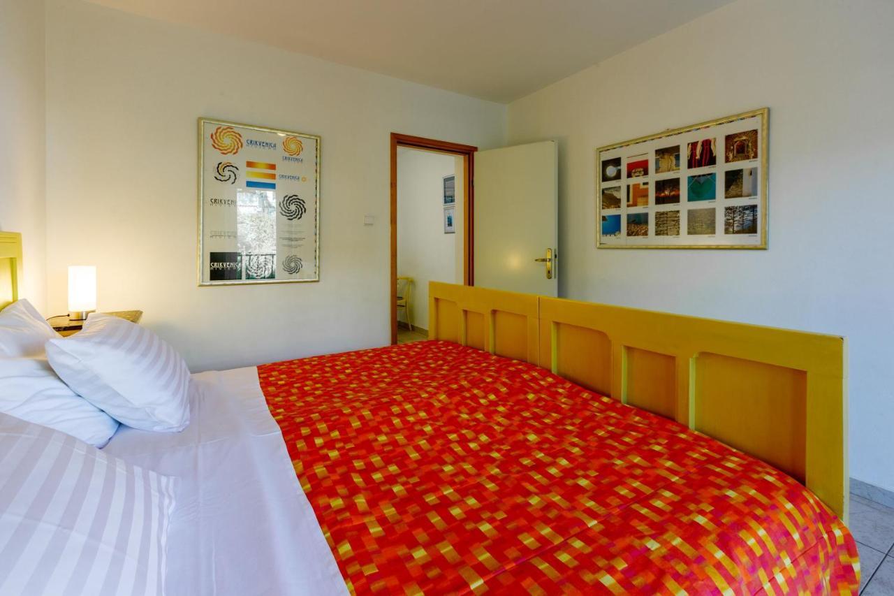 Apartments Loncaric Crikvenica Buitenkant foto