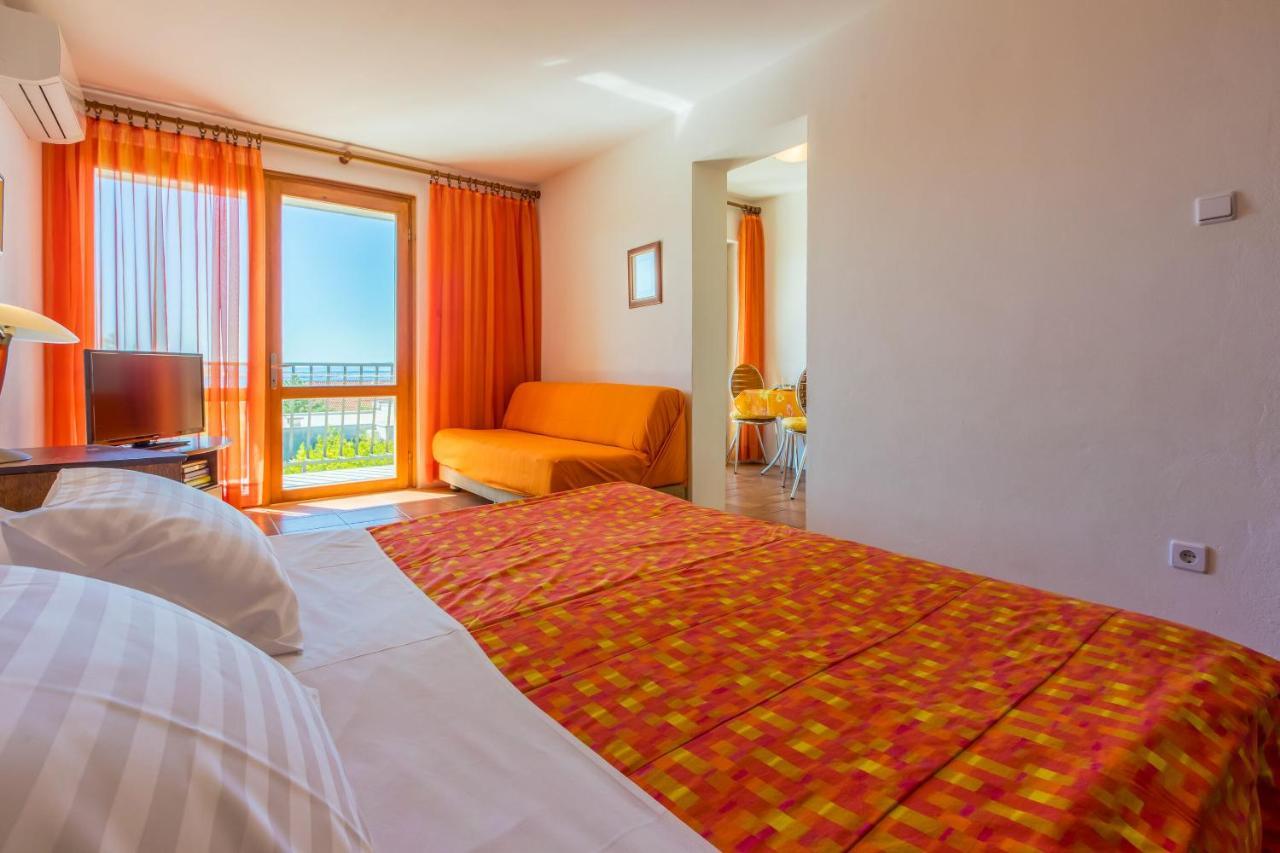Apartments Loncaric Crikvenica Buitenkant foto