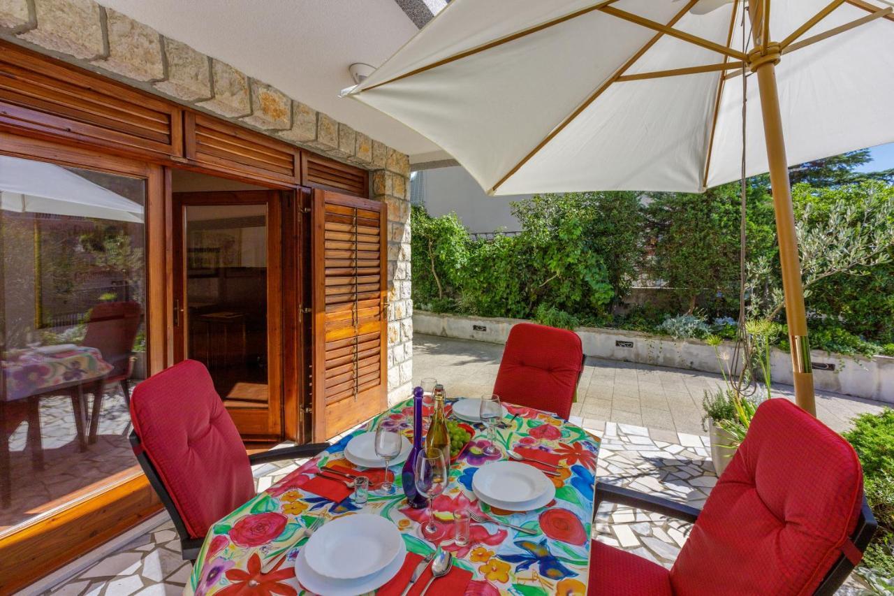 Apartments Loncaric Crikvenica Buitenkant foto