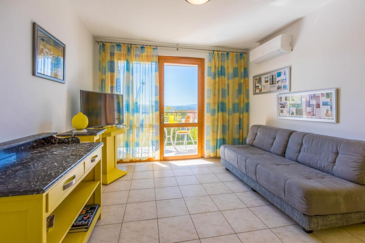 Apartments Loncaric Crikvenica Buitenkant foto