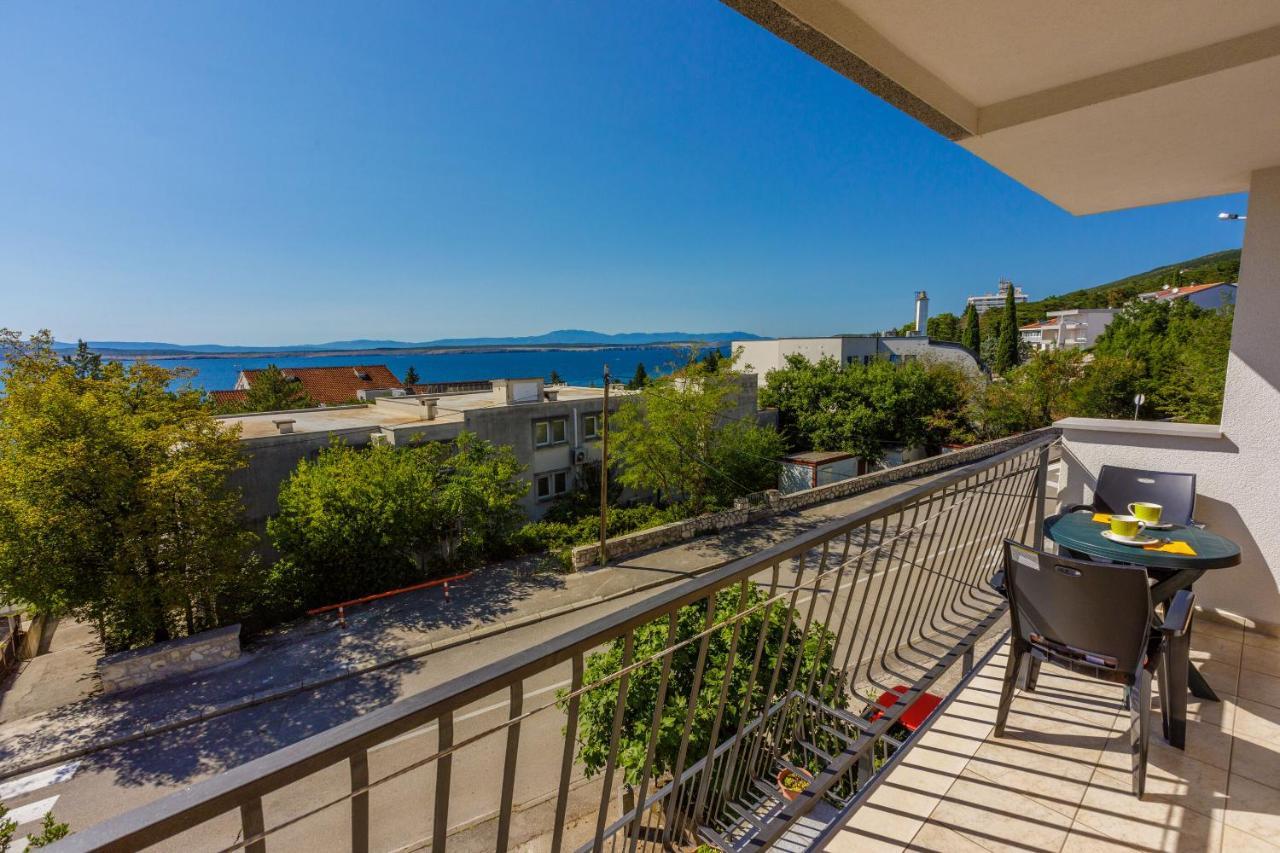 Apartments Loncaric Crikvenica Buitenkant foto